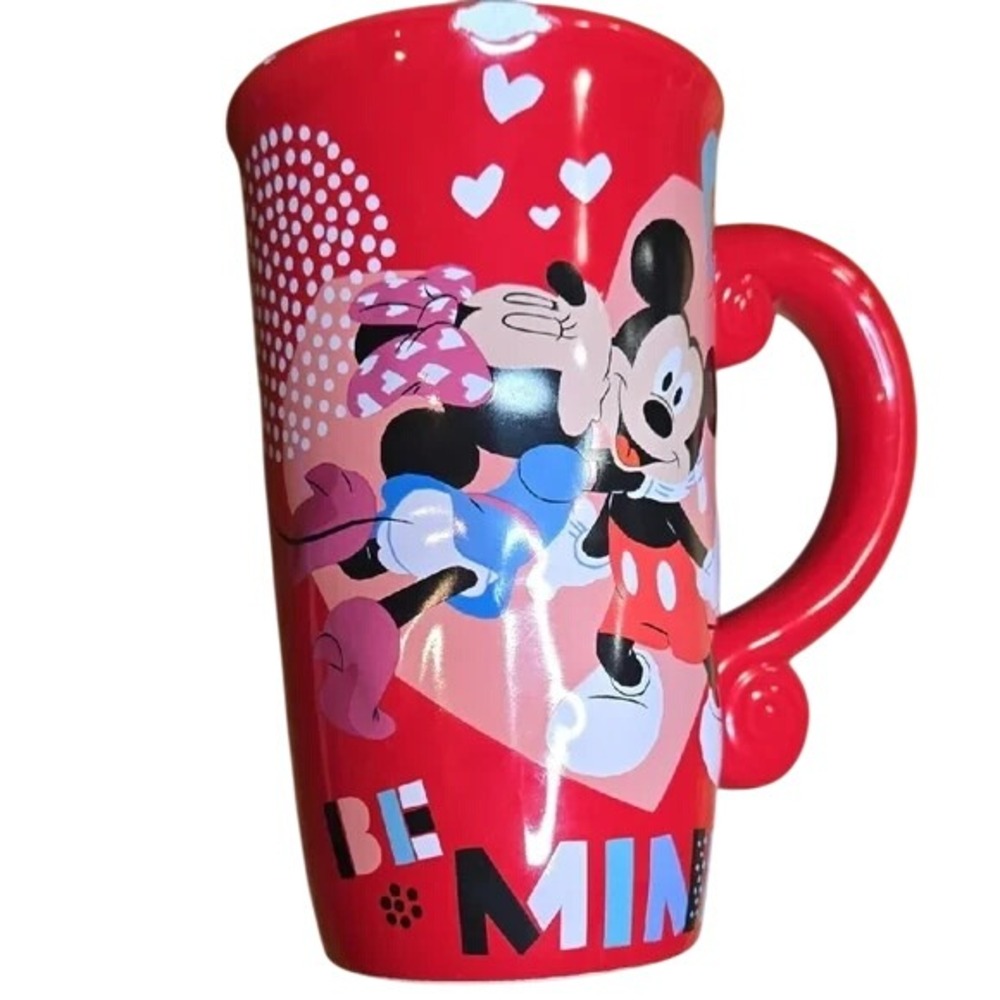 Mickey and Minnie Valentine's Day Mug, Decorative‎ Handle, Chipped